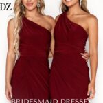 Sparkly Mini Dress: Glamorous Glitter Cocktail Attire