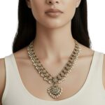 Indian Anvi Maang Tikka Canada – Elegant Wear for Your Wedding